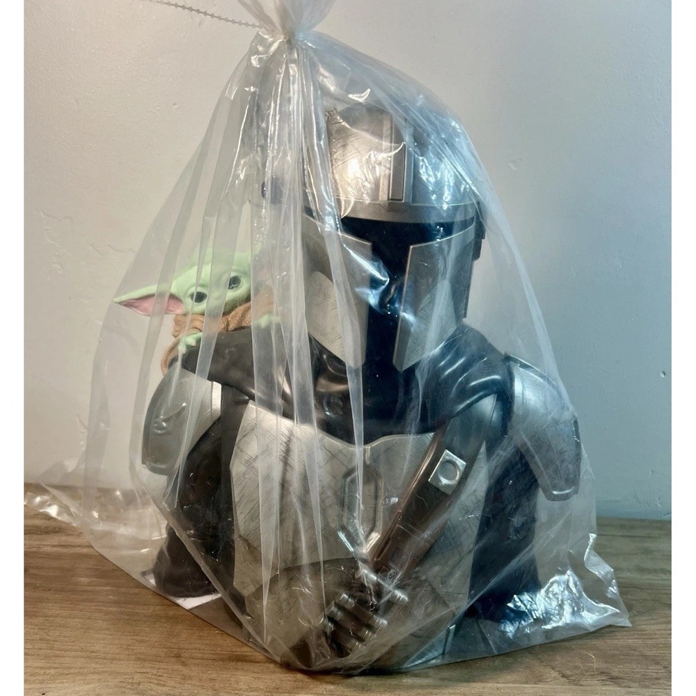 The Mandalorian & Grogu Clan of Two Popcorn Bucket Fandango Exclusive Star Wars